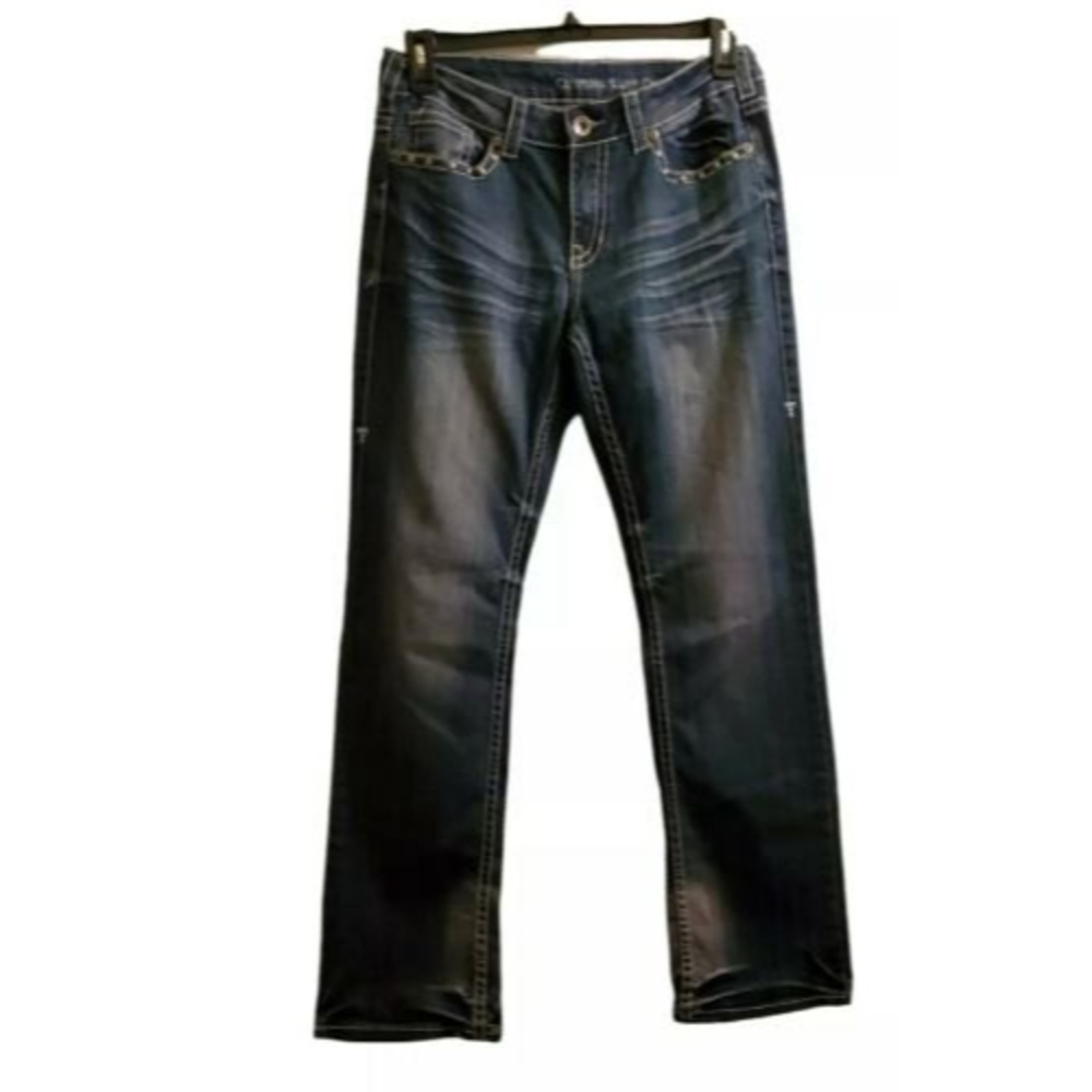 Cowgirl Tuff Women's 31 x 33, Boot Cut Jeans Studs Embellished Mid Rise